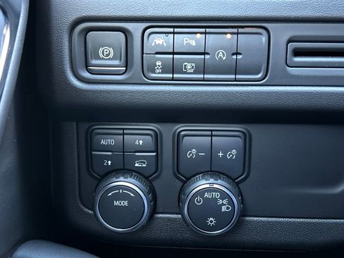 Used 2024 Chevrolet Tahoe RST w/ Sport Performance Package image 10