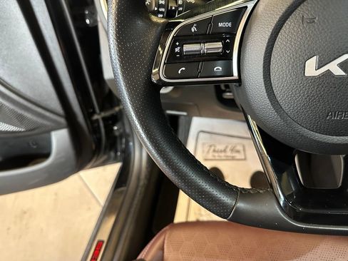 Used 2023 Kia Seltos SX AWD/4WD image 11