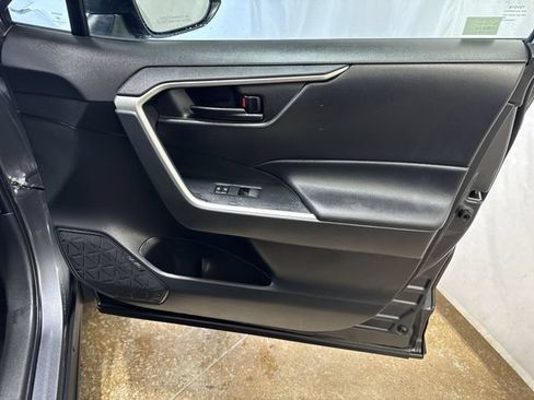 Used 2023 Toyota RAV4 LE FWD image 24