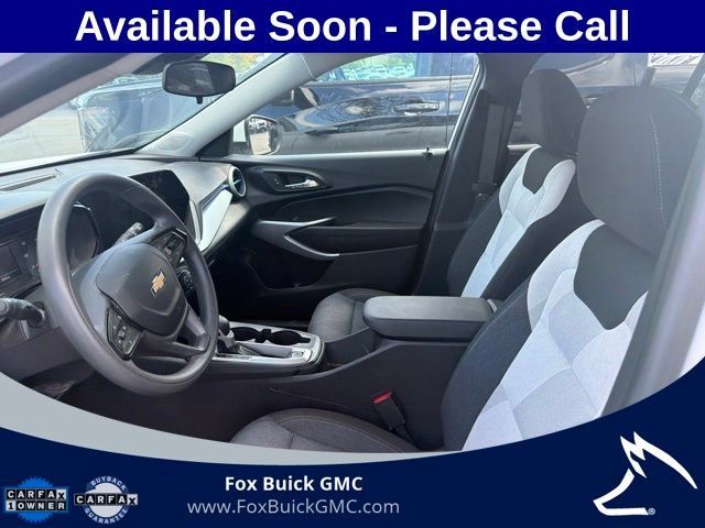 Used 2024 Chevrolet Trax LS w/ LS Convenience Package FWD image 7