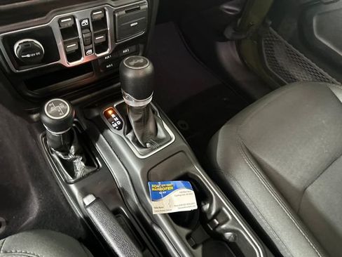 Used 2023 Jeep Wrangler Unlimited w/ Cold Weather Group image 20