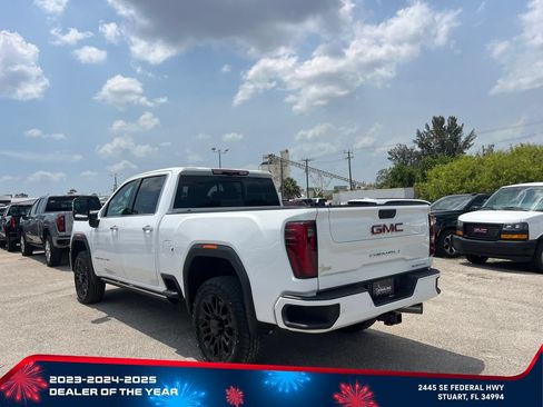 New 2026 GMC Sierra 2500 Denali w/ Denali Reserve Package AWD/4WD image 5