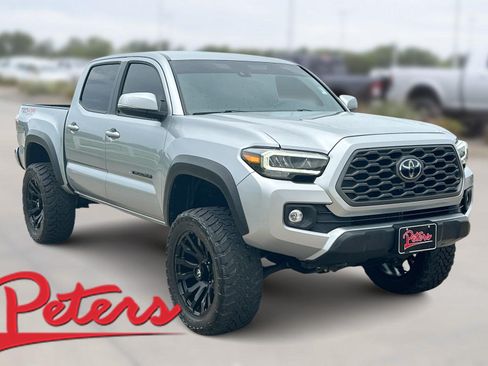 Used 2022 Toyota Tacoma TRD Off-Road AWD/4WD image 1