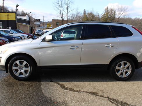 Used 2010 Volvo XC60 3.2 image 12