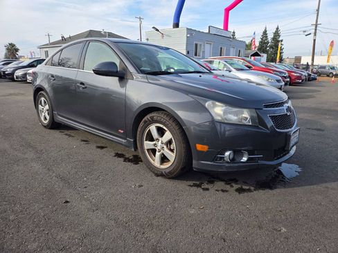 Used 2013 Chevrolet Cruze LT w/ RS Package image 5
