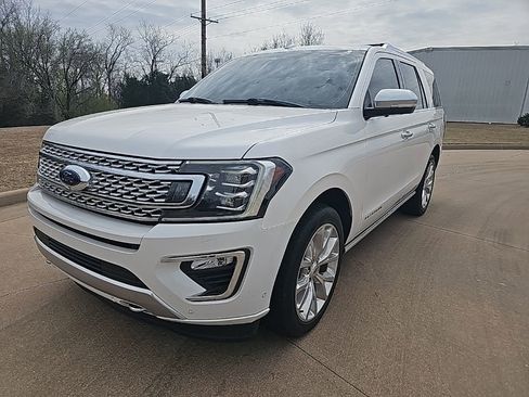 Used 2018 Ford Expedition Platinum image 10