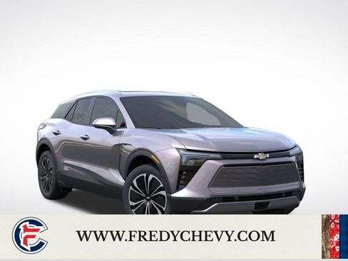 New 2025 Chevrolet Blazer EV LT AWD/4WD image 8