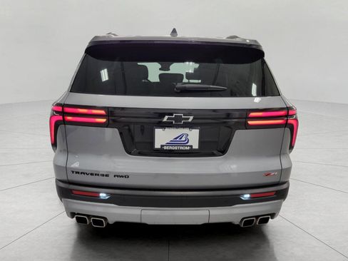 Used 2025 Chevrolet Traverse Z71 AWD/4WD image 26