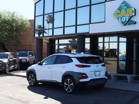 Used 2021 Hyundai Kona Limited image 9