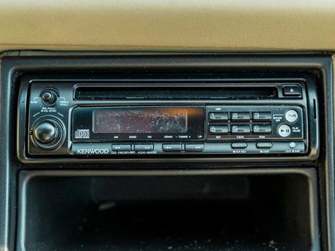 Used 1986 Porsche 944 Turbo image 62