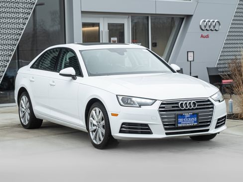 Used 2017 Audi A4 2.0T Premium w/ Convenience Package image 2