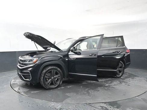 Used 2021 Volkswagen Atlas SE w/ Panoramic Sunroof Package image 31