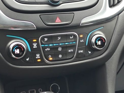 Used 2019 Chevrolet Equinox LT image 27