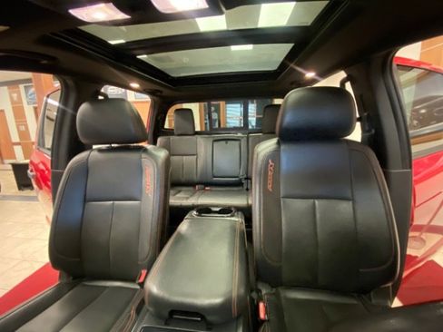 Used 2021 Nissan Titan PRO-4X w/ Pro-4x Convenience Package image 17