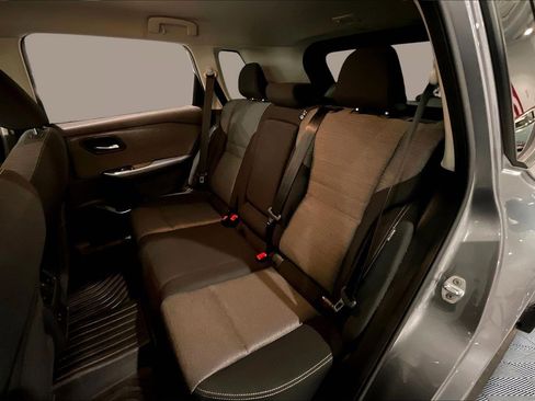 Used 2022 Nissan Rogue SV image 22