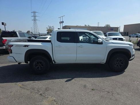 Used 2026 Nissan Frontier PRO-4X AWD/4WD image 4