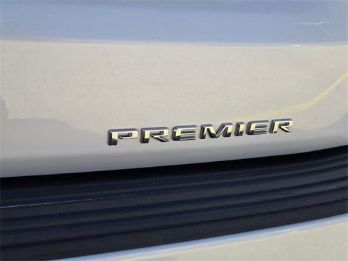 Used 2021 Chevrolet Tahoe Premier w/ Premium Package image 13