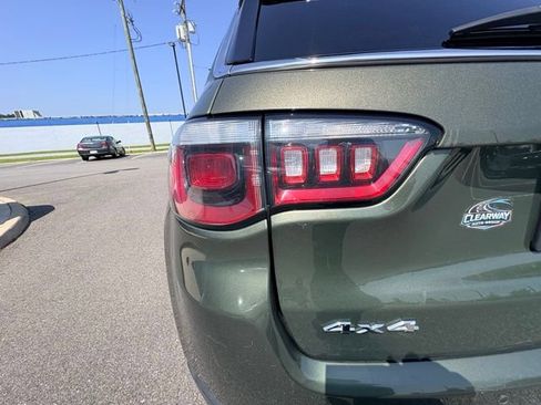 Used 2020 Jeep Compass Latitude w/ Popular Equipment Group AWD/4WD image 16