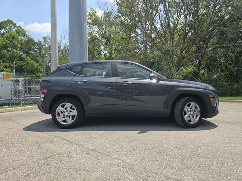 Used 2024 Hyundai Kona SE FWD image 15