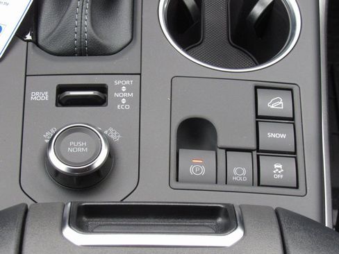 New 2026 Toyota Highlander XSE AWD/4WD image 32