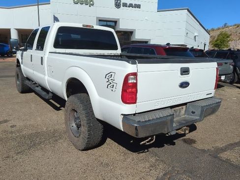Used 2015 Ford F250 XL w/ Power Equipment Group AWD/4WD image 4