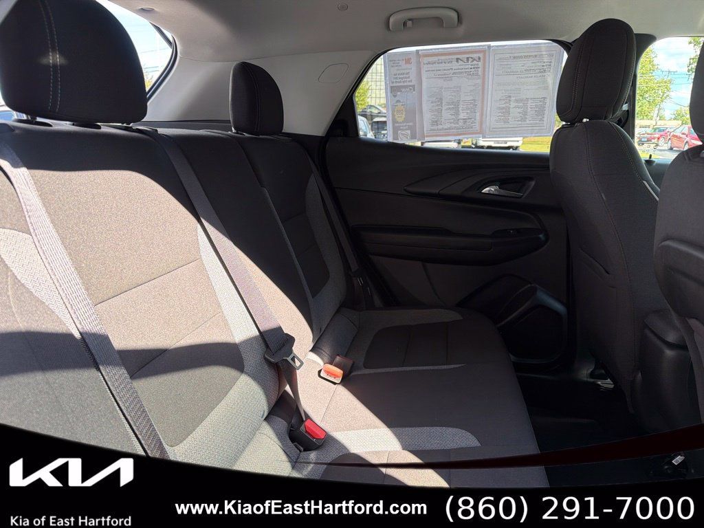 Used 2023 Chevrolet TrailBlazer LT w/ Convenience Package AWD/4WD image 13