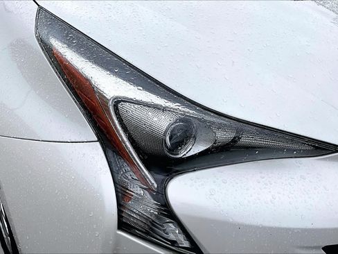Used 2018 Toyota Prius Two w/ Prius Two Safety Plus Package FWD image 27