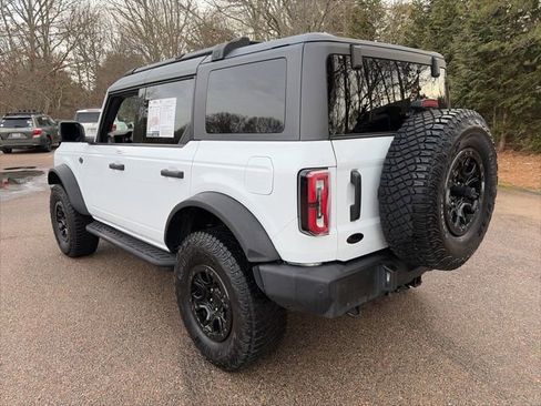 Used 2023 Ford Bronco Wildtrak image 3