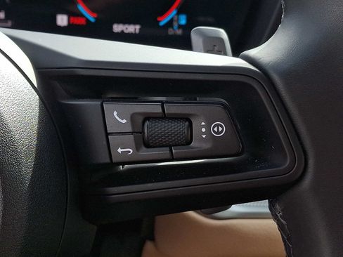 Used 2025 Porsche Cayenne E-Hybrid AWD/4WD image 20