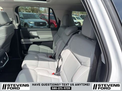 Used 2025 Ford Expedition Max Active AWD/4WD image 34
