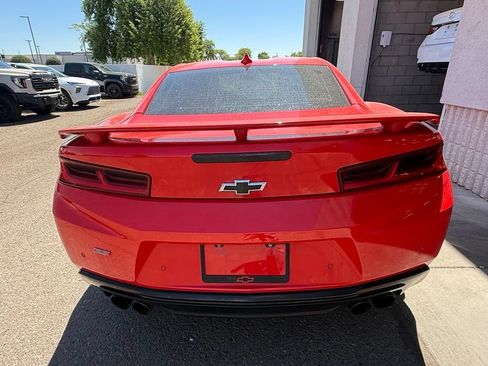 Used 2016 Chevrolet Camaro SS RWD image 3