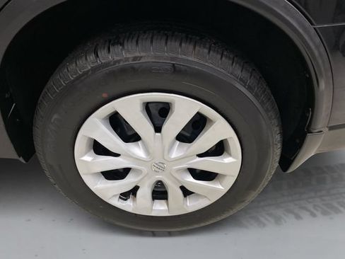 Used 2017 Nissan Rogue S AWD/4WD image 18