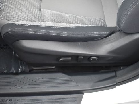 Certified 2022 Subaru Outback Premium image 13