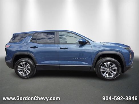 New 2026 Chevrolet Equinox LT w/ Convenience Package II image 8