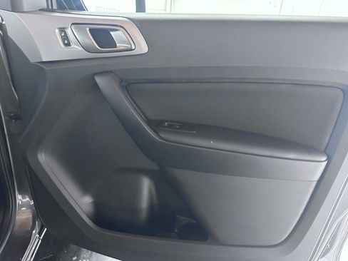 Used 2019 Ford Ranger XLT w/ Equipment Group 302A Luxury AWD/4WD image 40