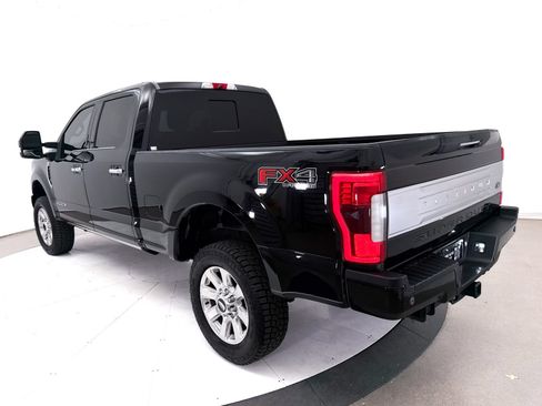 Used 2018 Ford F250 Platinum w/ Platinum Ultimate Package AWD/4WD image 16