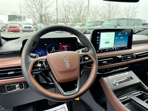 New 2026 Lincoln Aviator Reserve image 21