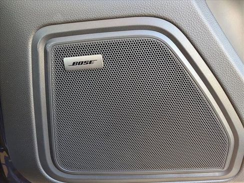 Used 2025 Porsche Macan image 14