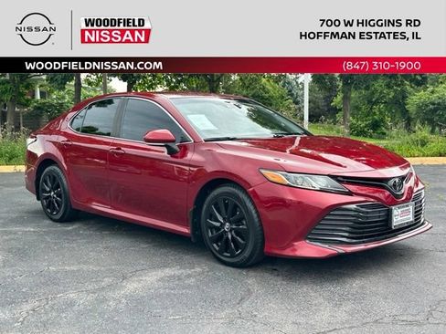 Used 2019 Toyota Camry LE FWD image 3