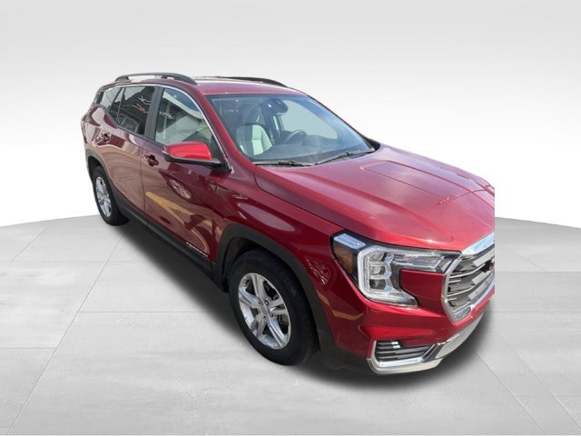 Used 2024 GMC Terrain SLE w/ Driver Convenience Package FWD image 3