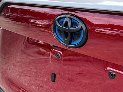 Used 2024 Toyota RAV4 Limited w/ Weather Package AWD/4WD image 31