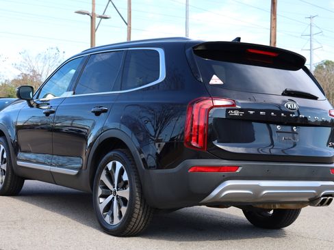 Used 2021 Kia Telluride S image 3