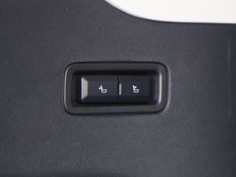 Used 2025 Ford Expedition Active AWD/4WD image 12