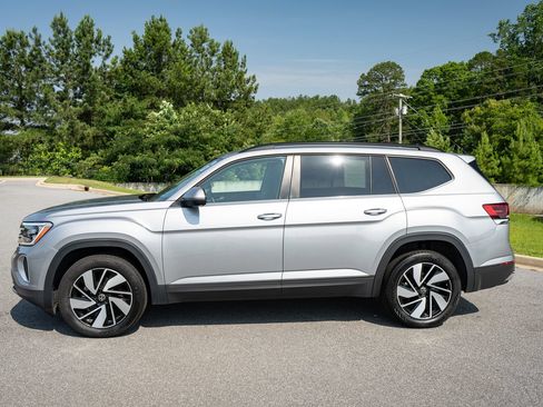Used 2026 Volkswagen Atlas SE FWD image 5