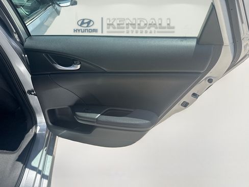 Used 2020 Honda Insight EX image 25