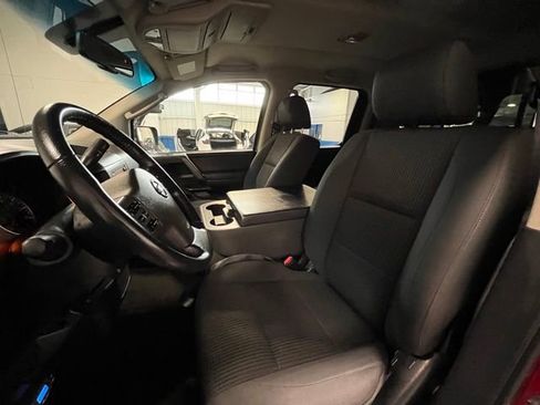 Used 2009 Nissan Titan SE w/ SE Drivers Convenience Pkg RWD image 21