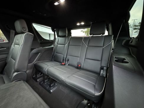 Used 2022 Cadillac Escalade Sport image 31