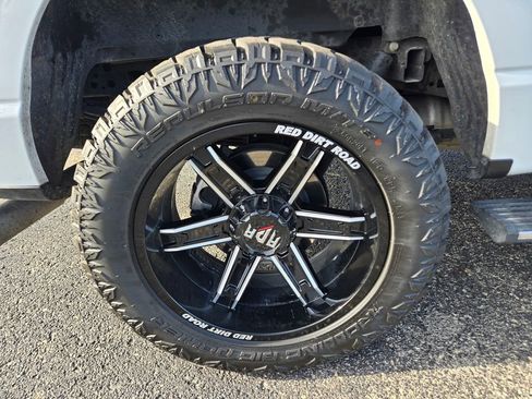 Used 2023 Ford F150 Lariat w/ Equipment Group 502A High image 43