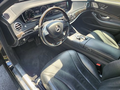 Used 2015 Mercedes-Benz S 550 4MATIC Sedan image 4