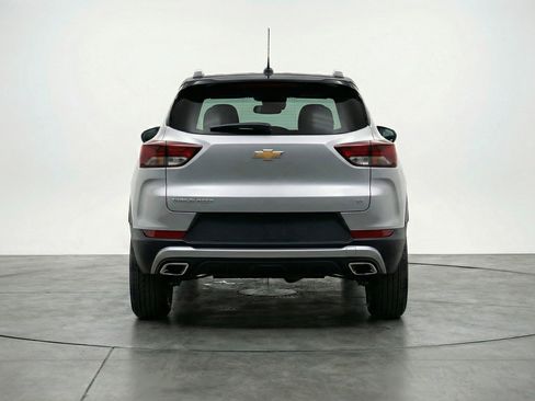 Used 2025 Chevrolet TrailBlazer LT image 7